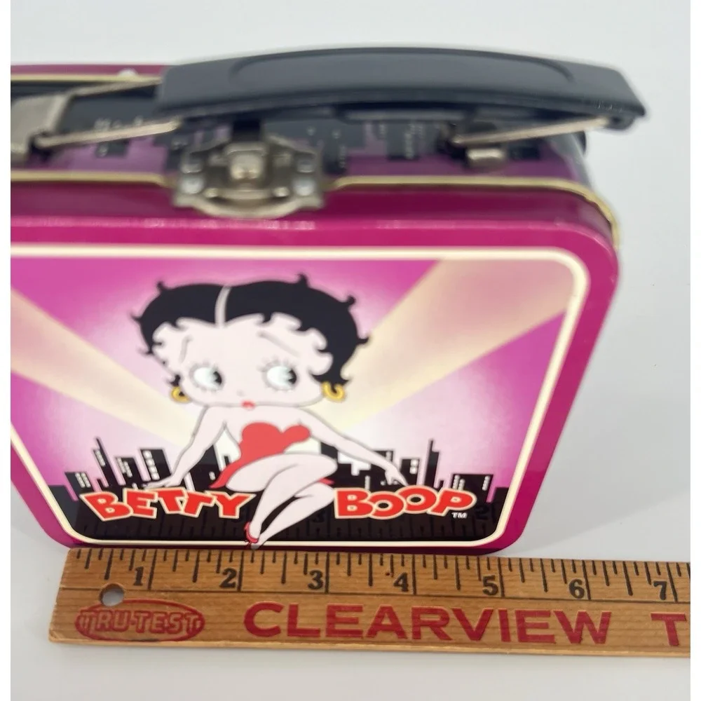 Vintage '97 Classic Betty Boop Light Switch Cover & Spotlight Metal Lunchbox Set - Picture 11 of 12